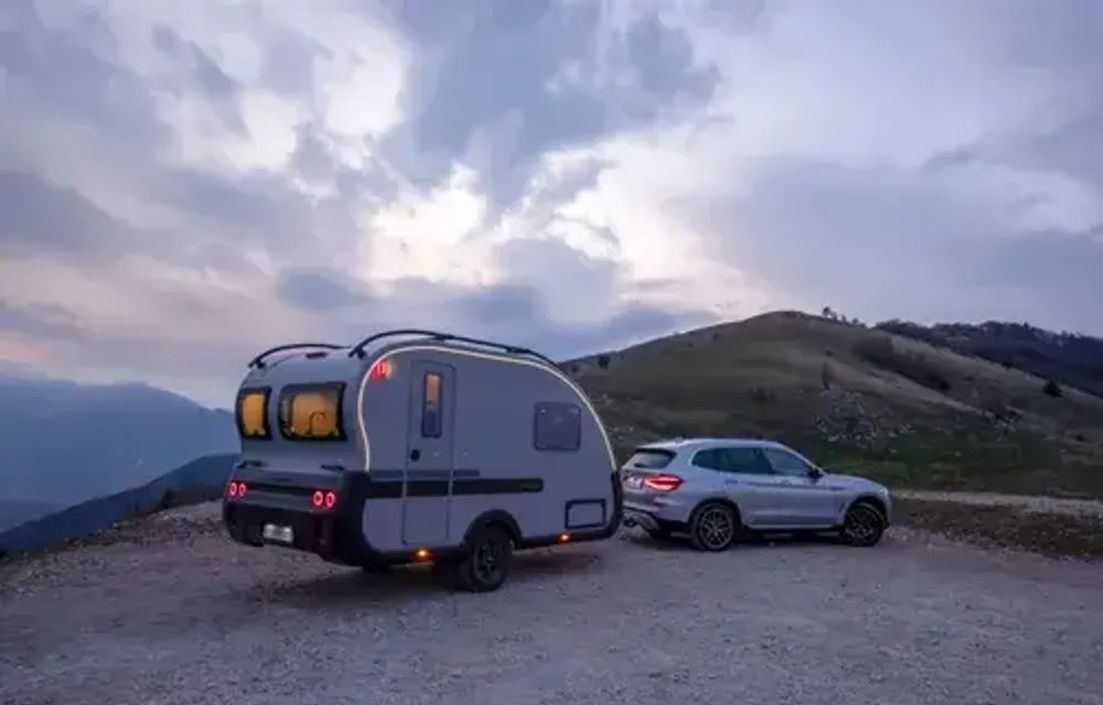 Adria Action Sport 391 LH: Malý terénny karavan