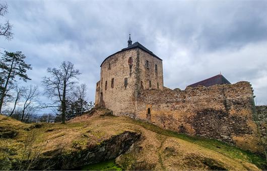 Princezna zakletá v čase - Točník a Třeboň