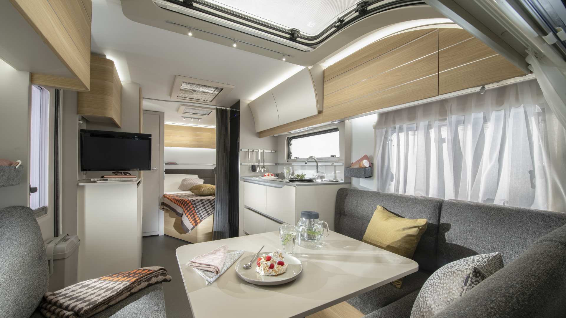 Adora - caravans - Adria - Campers4U