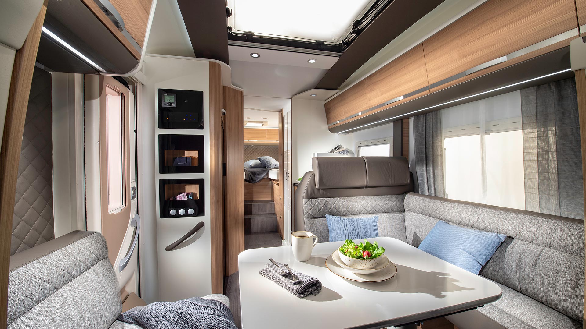 Coral Axess - motorhome - Adria - Campers4U