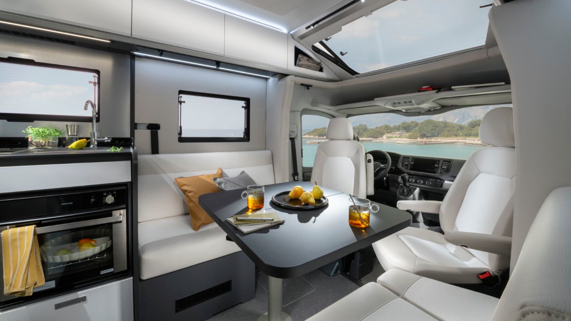 Compact Max - obytné auto - Adria - Campers4U