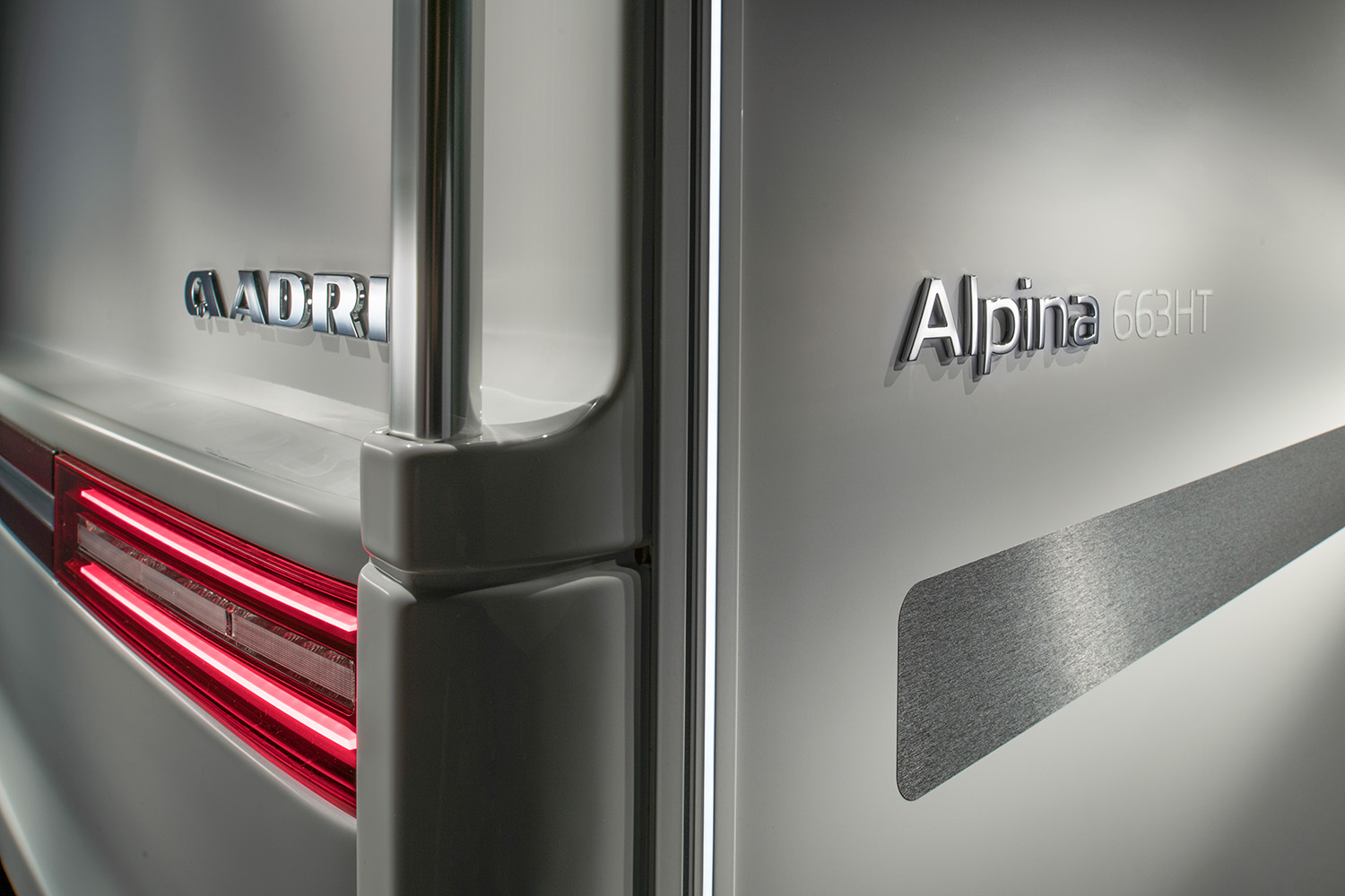 Alpina - karavan - Adria - Campers4U