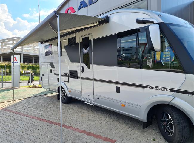 SONIC SUPREME 710 SL - VÝBAVA