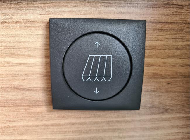 SONIC SUPREME 710 SL - VÝBAVA