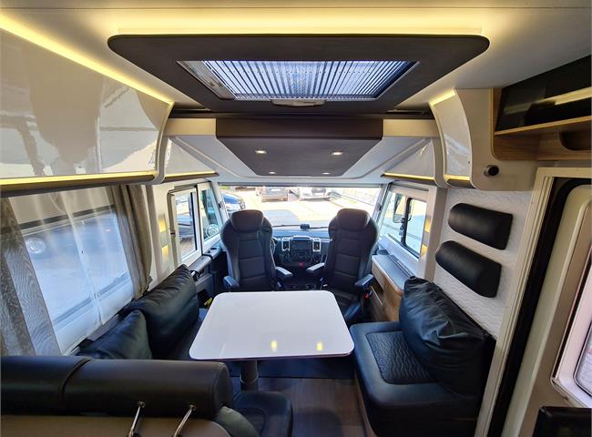 SONIC SUPREME 710 SL - VÝBAVA