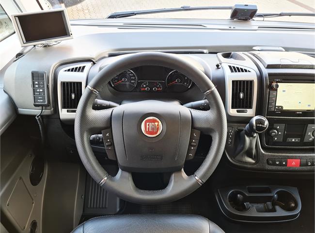 SONIC SUPREME 710 SL - VÝBAVA