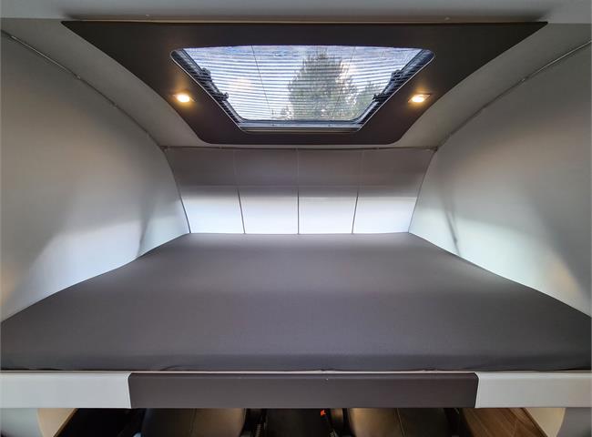 SONIC SUPREME 710 SL - VÝBAVA