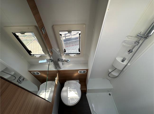 MATRIX AXESS 600 SP - VÝBAVA