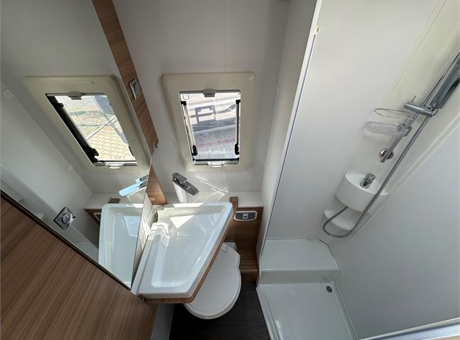 MATRIX AXESS 600 SP - VÝBAVA
