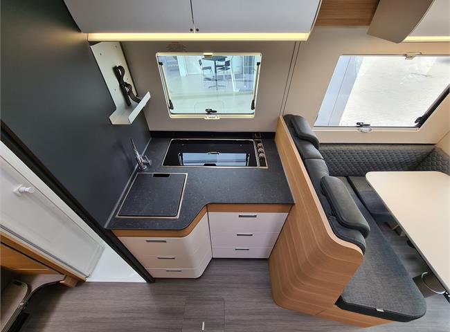 MATRIX PLUS 670 SL - VÝBAVA