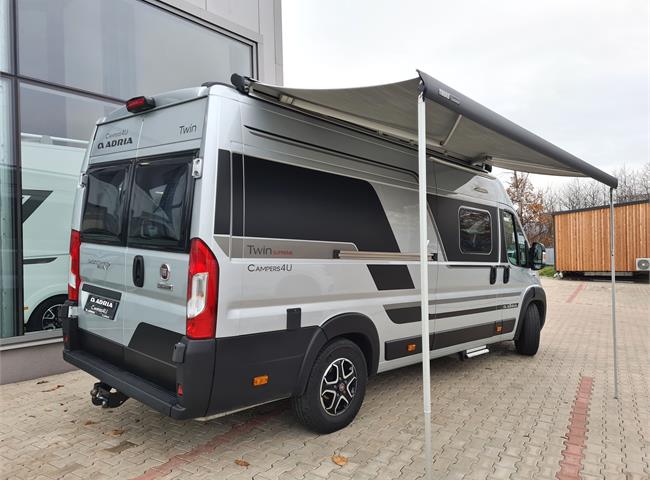 TWIN SUPREME 640 SPB FAMILY - VÝBAVA