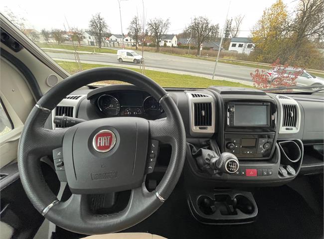 CORAL XL PLUS 670 SP - VÝBAVA