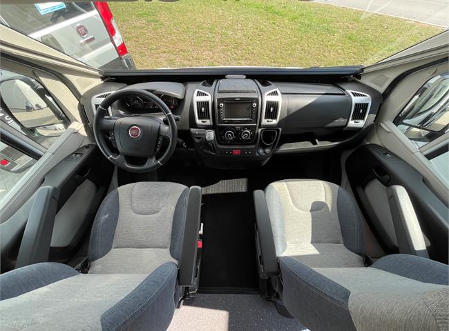 SUN LIVING V65 SL - VÝBAVA