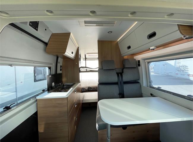 SUN LIVING V65 SL - VÝBAVA