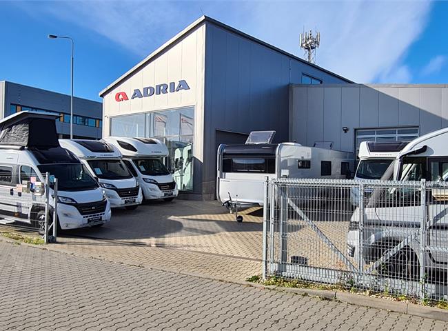 CORAL XL AXESS 670 SP - VÝBAVA