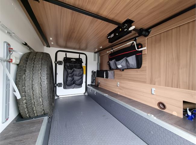 CORAL XL AXESS 670 SP - VÝBAVA