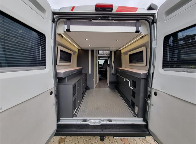 TWIN SUPREME 640 SGX - VÝBAVA