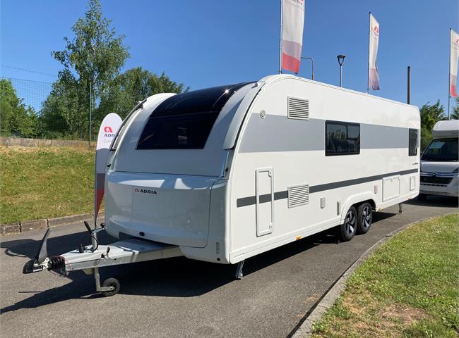 ALPINA 663 HT - VÝBAVA