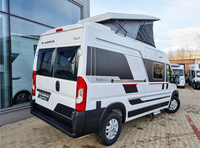 TWIN SPORTS 600 SX