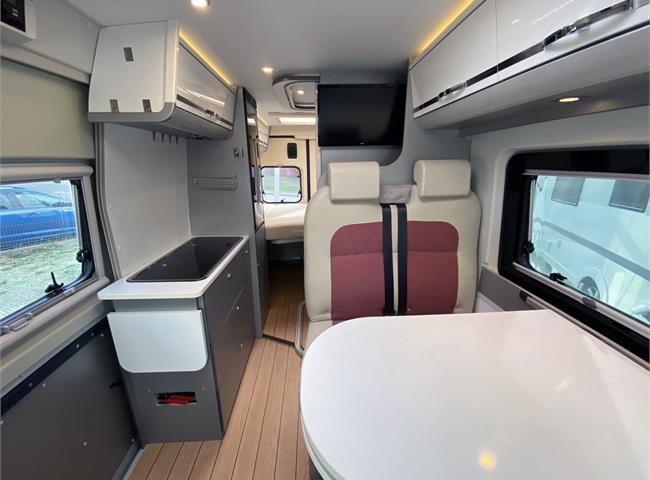 TWIN PLUS 600 SPT TITAN - VÝBAVA