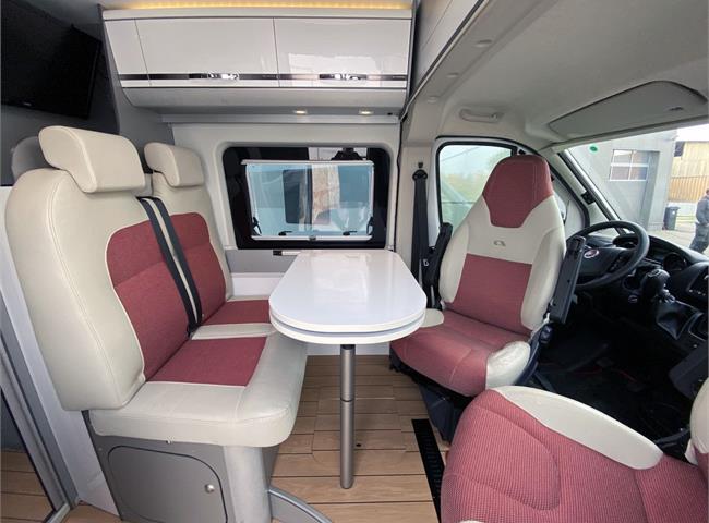 TWIN PLUS 600 SPT TITAN - VÝBAVA