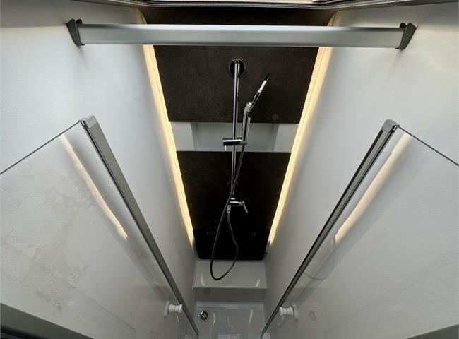 MATRIX SUPREME 670 DL