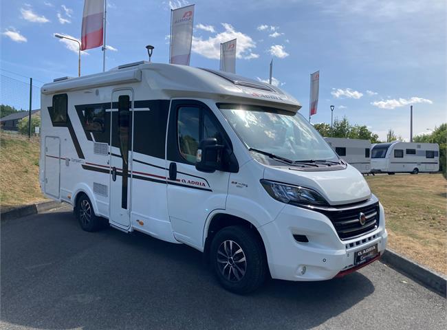 COMPACT PLUS SL - VÝBAVA