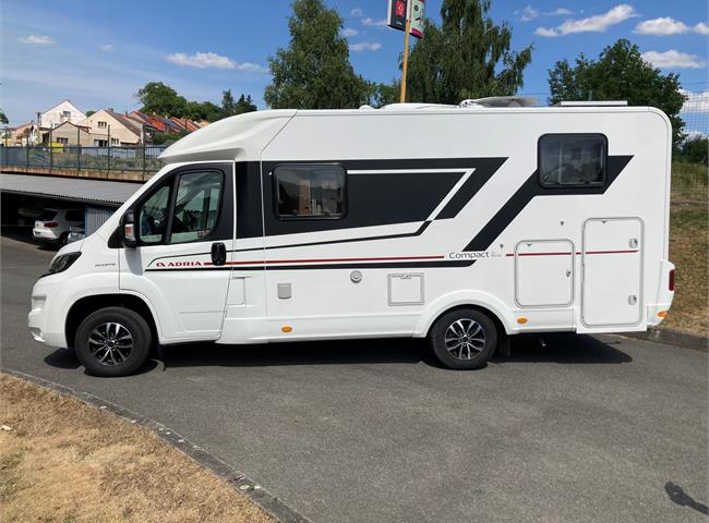 COMPACT PLUS SL - VÝBAVA