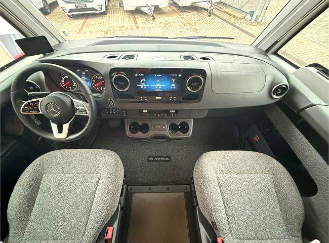 SUPERSONIC 780 SL - VÝBAVA