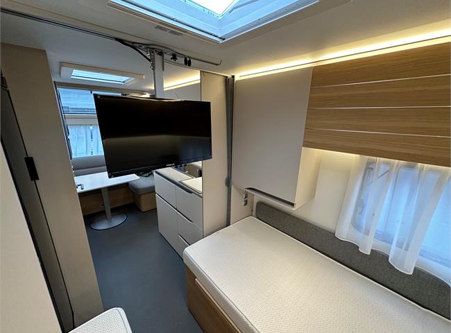 ADORA 502 UL - VÝBAVA
