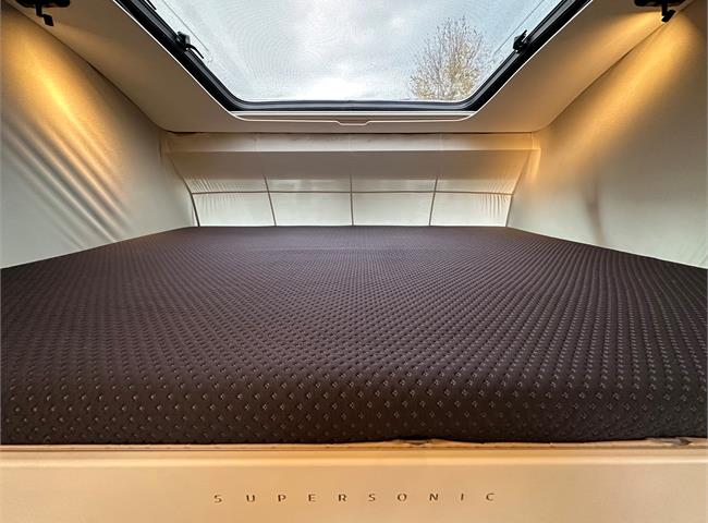 SUPERSONIC 890 LC