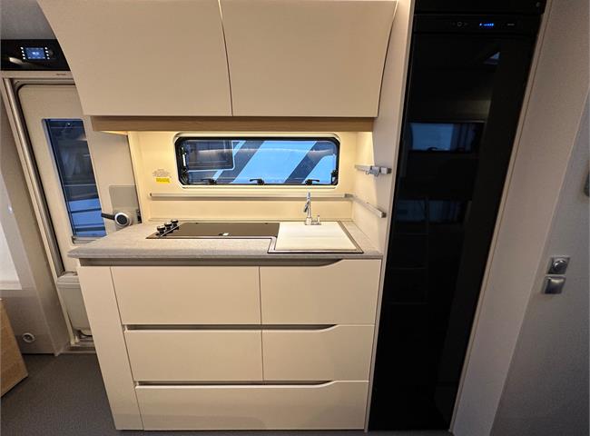 ADORA 573 PT, P3