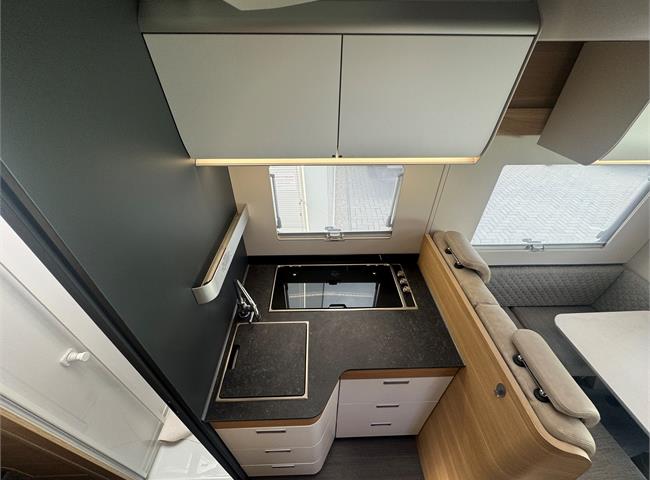 MATRIX PLUS 670 SL - VÝBAVA