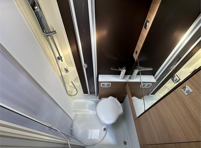 COMPACT AXESS SL - VÝBAVA