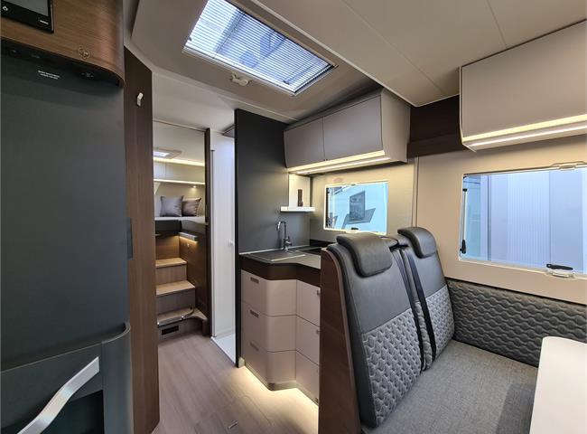 MATRIX SUPREME 670 SL