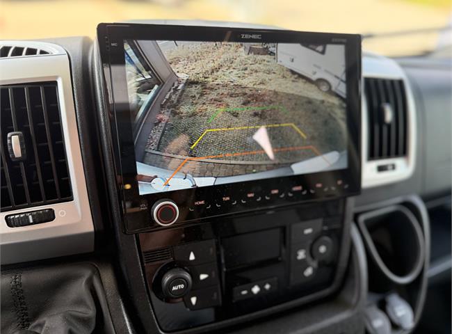 CORAL XL PLUS 670 SL - VÝBAVA