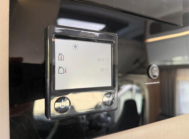 CORAL XL PLUS 670 SL - VÝBAVA