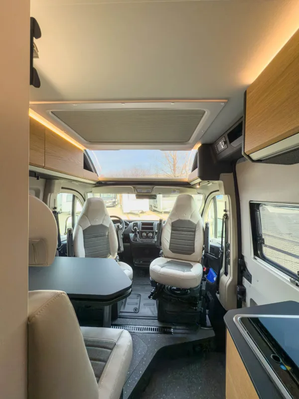 60Y TWIN 640 SGX PTR – foto 5/15