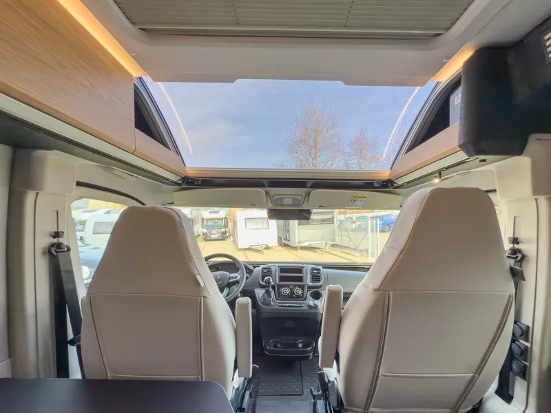 60Y TWIN 640 SGX PTR – foto 6/15