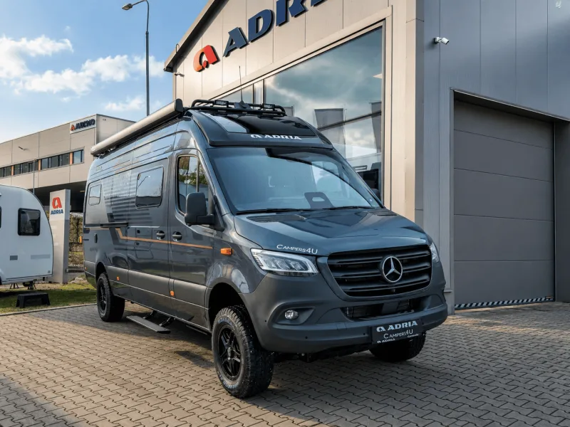 SUPERTWIN 700 SGX PTR 4x4 2026 – Vestavba, pobočka Praha - Brandýs n/Labem