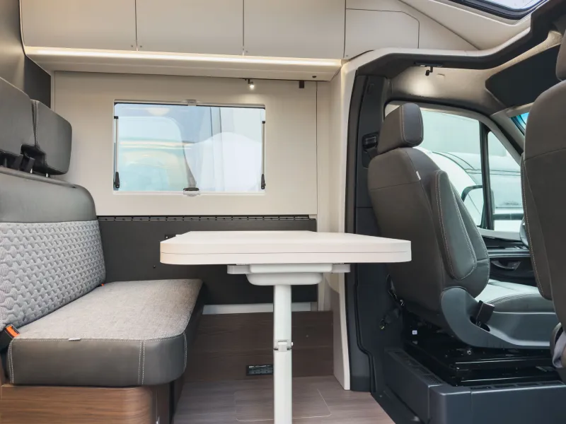 CORAL SUPREME MB 650 SL – foto 4/23