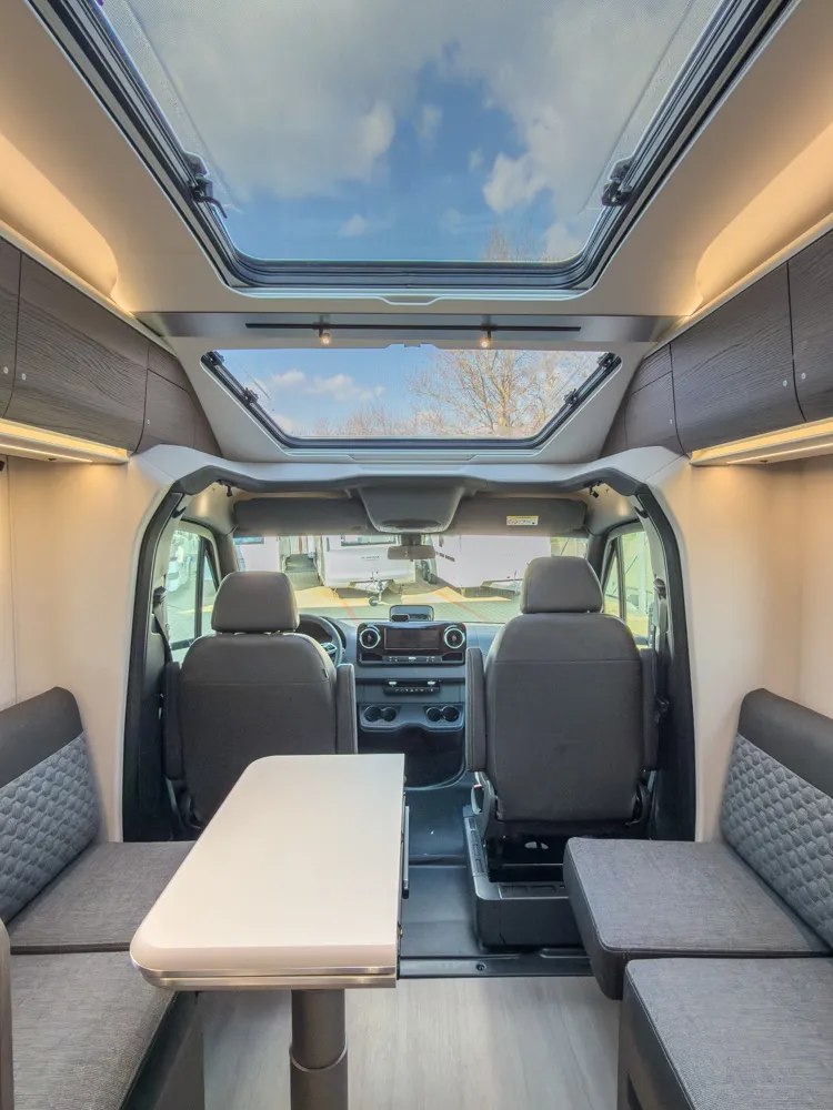 CORAL SUPREME MB 670 DL – foto 4/23