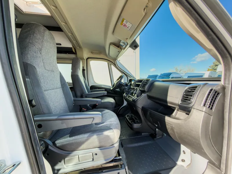 ADRIA SUN LIVING V65 SL – foto 6/23