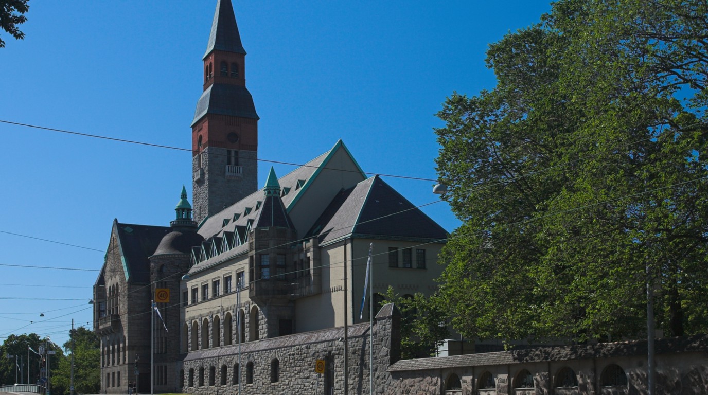 Helsinki: National Museum of Finland and Two Cathedrals
