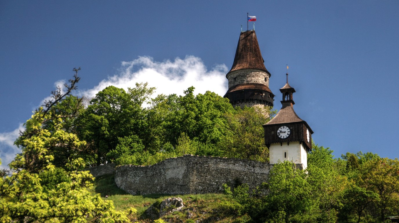Hřebeny Moravskoslezských Beskyd pod vrcholem Lysé hory