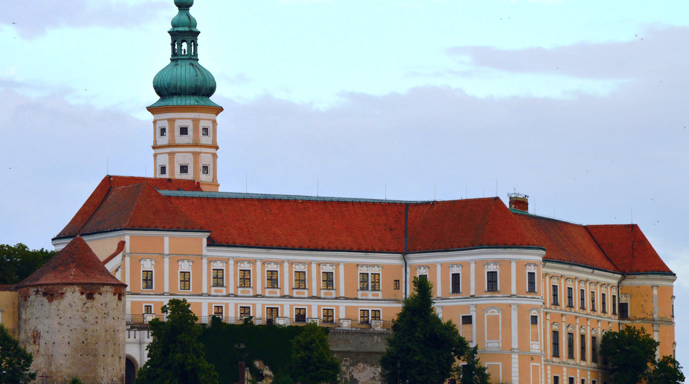 Pálava a vinařské stezky — tip na výlet obytným vozem