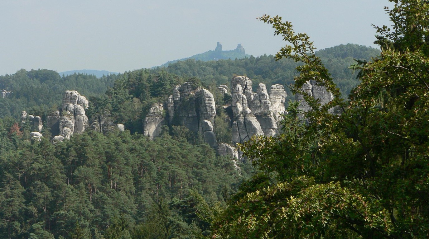 Bohemian Paradise and Lake Mácha — motorhome trip tip